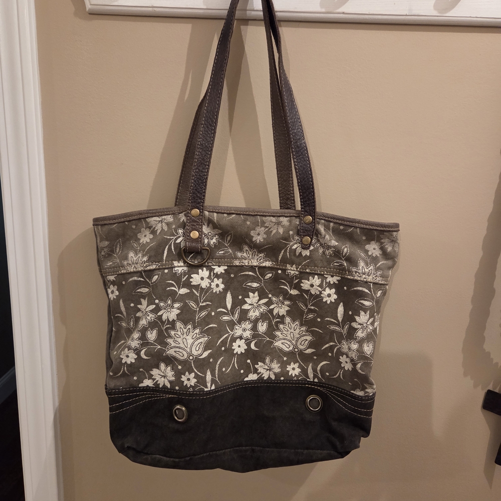 Floral Patterned Brown Tote Bag